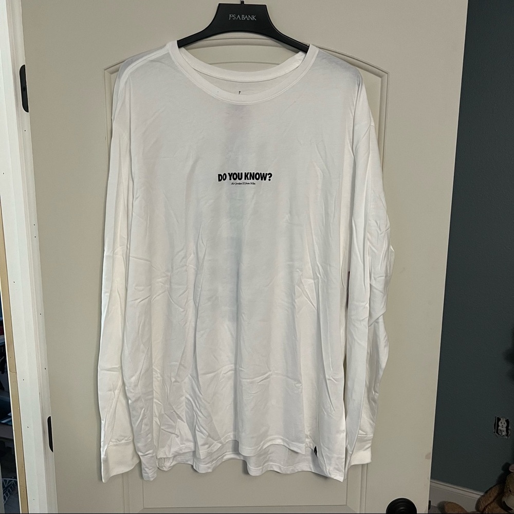 NWT 3XL Jordan White and Black Long Sleeve Tee
